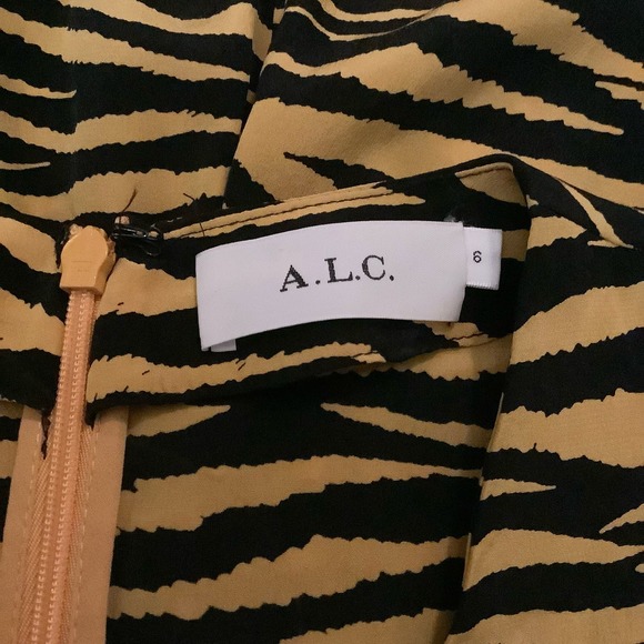 A.L.C. Jensen 100% Silk Tiger Print Draped Cocktail Dress 6 - Picture 8 of 9